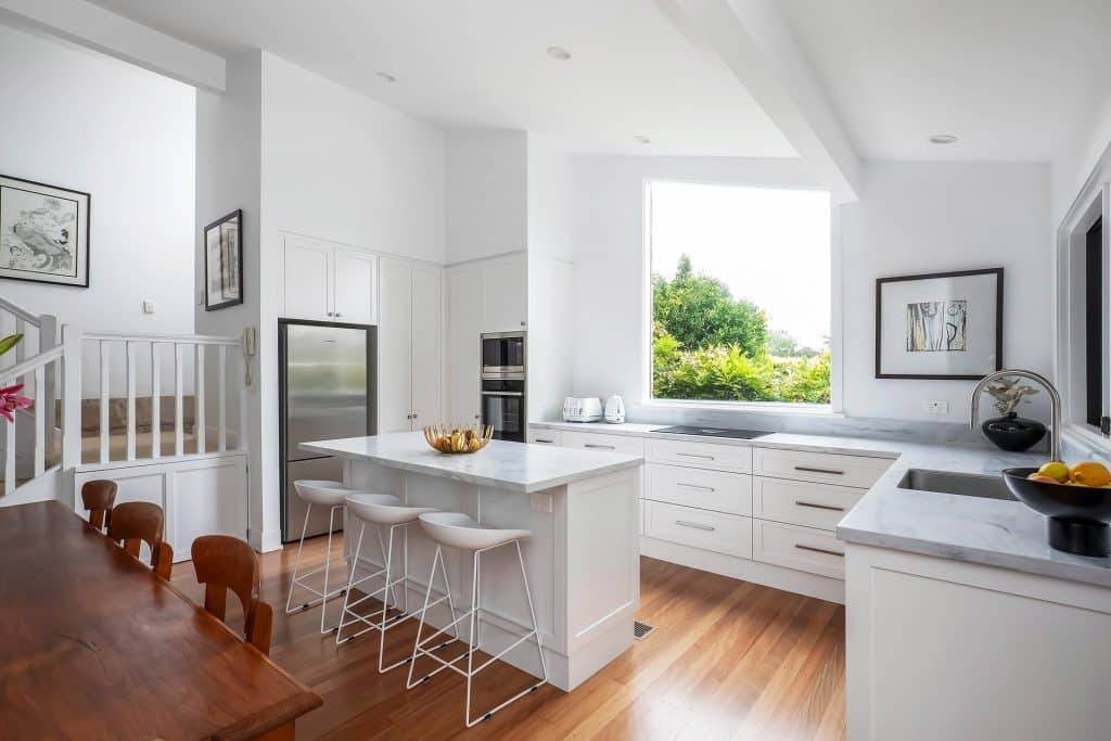 Gorgeous white cabinetry in this cosy kitchen renovation