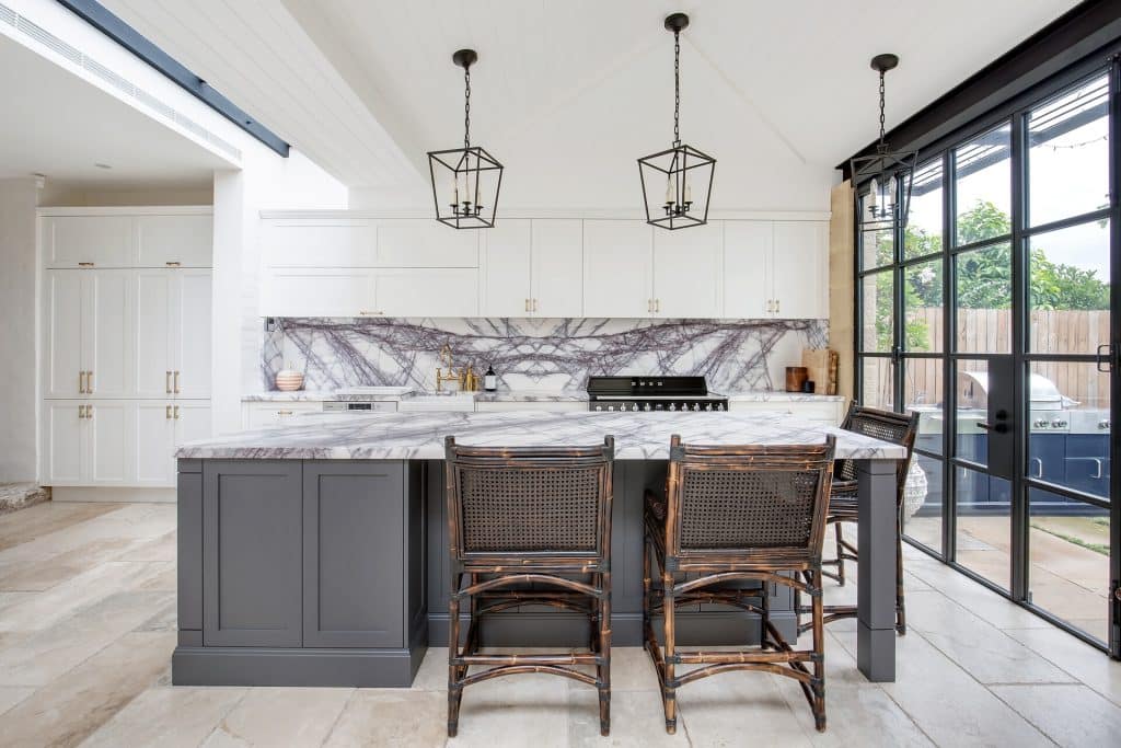 Stunning marble splashback in this modern kitchen renovation